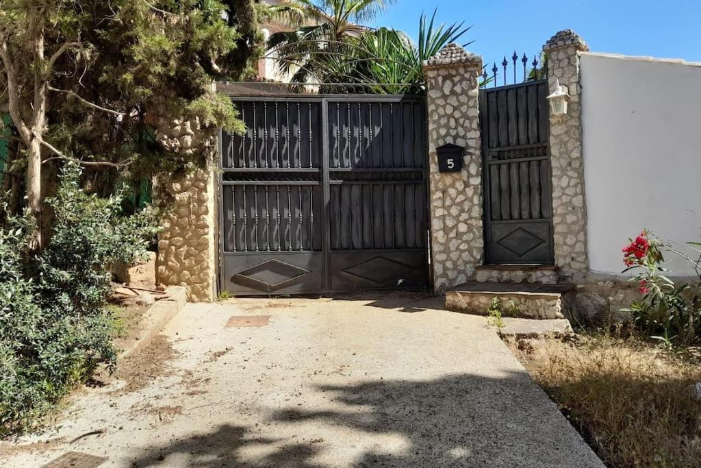 Вілла Charming House With Pool & Barbecue Valle de Abdalagis Екстер'єр фото
